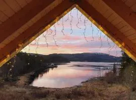 Hus ved sjøen 4 soverom 10 gjester