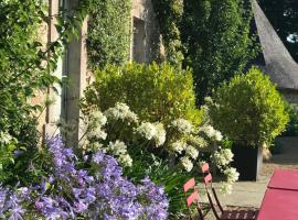 Manoir Saint-André,B&B de charme, hotel in Theix