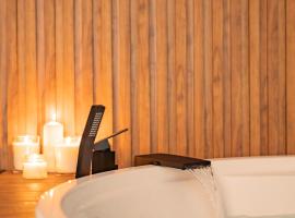 Domus Suite Herculaneum jacuzzi, hotel u gradu Erkolano