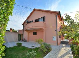 L.P.M. Apartments, holiday rental in Nin