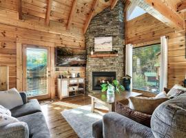 Groot's Place - 5 min to main parkway!!, hotel in Pigeon Forge