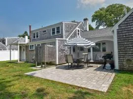 3 Min Walk to Beach Large Fenced Yard