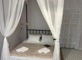 Sweet Home Tskaltubo Family Guesthouse Near Spa Park