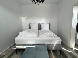 Milano: Messe-/Business-/Ferienwohnung – hotel w mieście Hilden