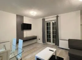 Cardiff bay apartment with parking