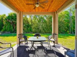 Stylish Fun & Comfy - Mins to Beaches - Backyard