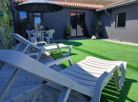 Casinha ferias T1 100m praia, hotel a Perafita