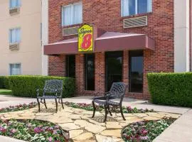 Super 8 by Wyndham Grapevine/DFW Airport Northwest
