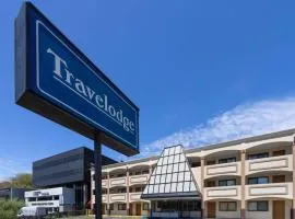 Travelodge by Wyndham Manhasset