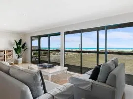 Mirage at Waters Edge - No Linen Included