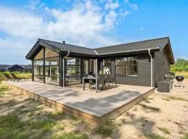3 Bedroom Cozy Home In Ejstrupholm