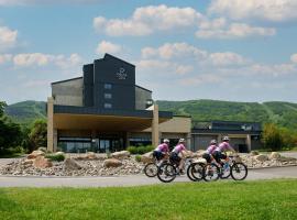 Delta Hotels by Marriott Mont Sainte-Anne, Resort & Convention Center, ξενοδοχείο σε Beaupré