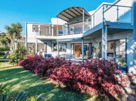 Casa on Tawa, Oneroa - Be My Guest Waiheke