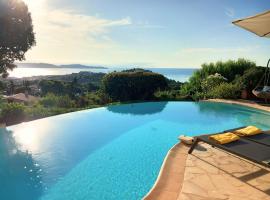 4-Star Private Villa with Heated Pool and Panoramic Sea View at Gulf de Saint Tropez, hotel poblíž Letiště Saint-Tropez – La Mole - LTT, 