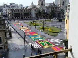 Departamento frente a palacio gobierno