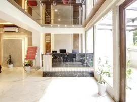 Marks Hotel & Banquet