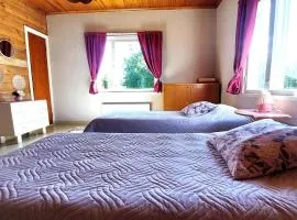 Villa Mummola Kahden makuuhuoneen huoneisto lähellä jokea