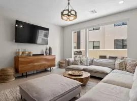 Bare Feet Retreat townhouse