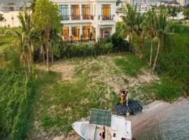 Villa 5 phòng ngủ víp - Tuần Châu - Sát biển