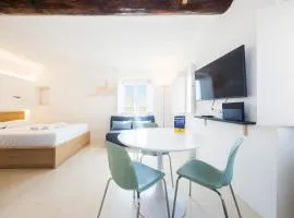 CasaViva - Elegant Seaview Studio in Camogli