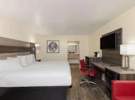 Ramada by Wyndham Kingman