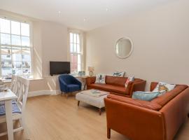 2 Sea Otter House, Hotel in Teignmouth