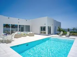 Villa Bolboreta by Villa Plus