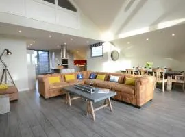 King George Penthouse