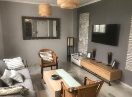 Apartamento en el centro totalmente climatizado, parking gratuito