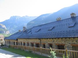 Apartamentos Russell, alquiler vacacional en Torla-Ordesa