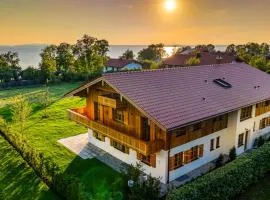 Graf Chiemo Suites - direkt am Chiemsee mit separatem Seezugang