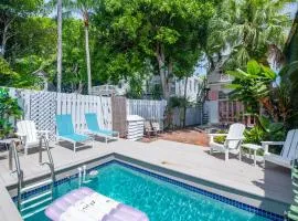 New Rose Retreat - Pool & Parking