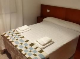 Alojamiento caral, hotel a Laxe