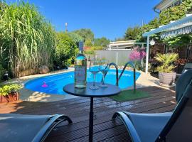 Ferienhaus Ankinchen, hotel com piscina em Tespe