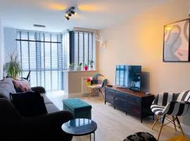 Modern apartment 10min from City Center with parking