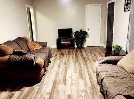 Spacious Room close to downtown and events, hotel v destinaci Greensboro