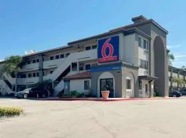 Motel 6-Bellflower, CA - Los Angeles