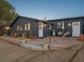 Stargazing - Cowboy Pool - Spa - Firepit - Views - Hike