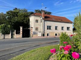 Atelier St Jean, Unterkunft in Montlu&ccedil;on