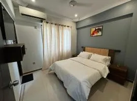 LUXE 2 BR Apartment Spacious And Modern Lounge
