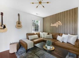 Songbird Bungalow - Cozy & Centrally Located, hotel v destinaci Nashville
