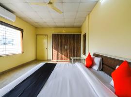 Collection O Dwarka Lodge, hotel v destinaci Talegaon Dābhāde