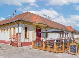 100 Éves Fogadó