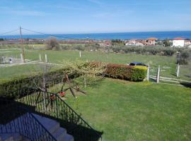 Villa George, hotel en Leptokarya