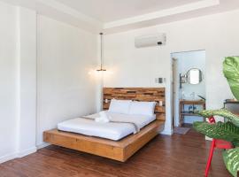 YAMA APARTMENTS - Private Beachfront