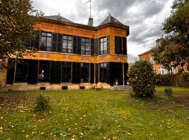 Ardennes Manoir Blossom, Hotel in Vouziers