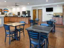 Baymont by Wyndham LaGrange, hotel in La Grange