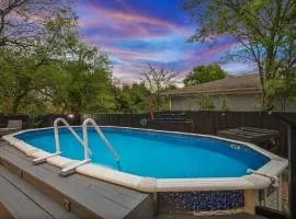 Panoramic 4BR 3BA Holiday Home with Pool, Grill, Sauna & Game Room