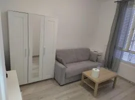 Studio à deux pas du métro