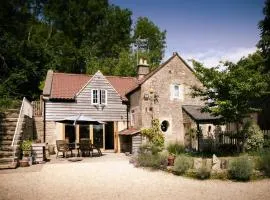 Cotswolds AoNB Cottage- Modern Renovation- Sleeps8